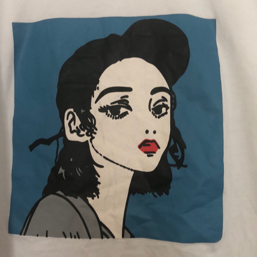 Simple t shirt - Picture 2 of 3